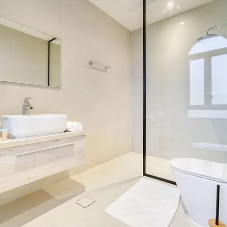 Stunning 4 Bed Villa In Canal Cove Dubai Exterior photo